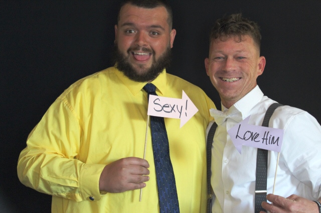 Hedrick wedding  | View more photos from the event at gallery.saycheesephotobooth.com/u/SayCheesePhotoBooth/Hedrick-wedding